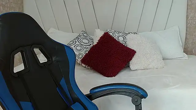 Yera_carey's cam snapshot