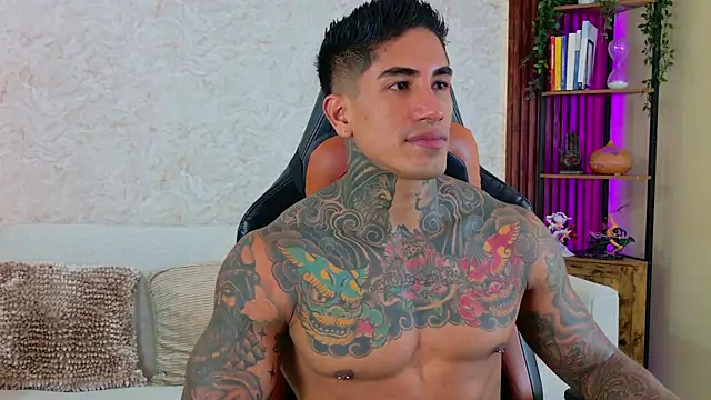 AdanReilly live sex cam