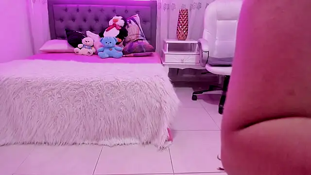 Luna_Jonnes1's cam snapshot