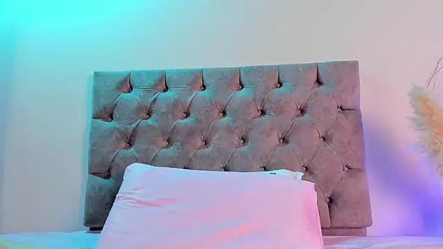 isa_kiss's cam snapshot