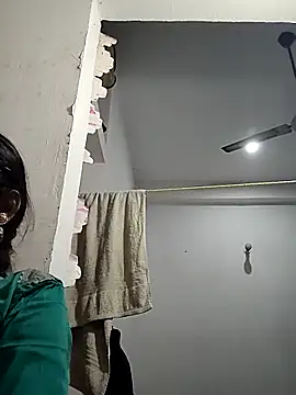 Komal0099 live sex cam