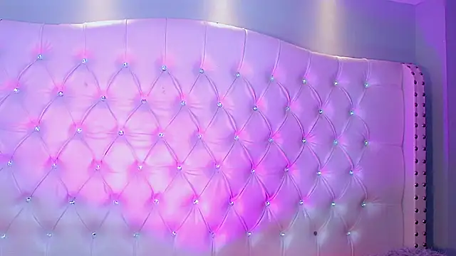 AithanaBlaze live sex cam