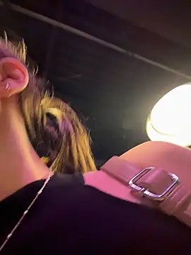 KristiRich's cam snapshot