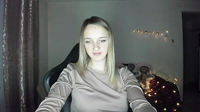 RouseReed's cam snapshot