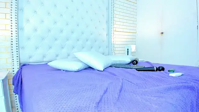 kylie_wilsson's cam snapshot