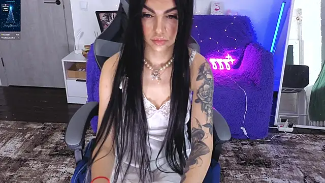 Tiffany_lab's cam snapshot