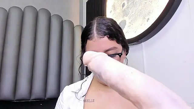 sarah_cleir's cam snapshot