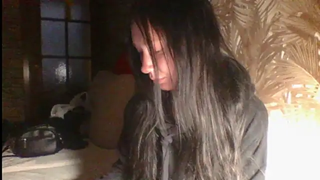 RussNocturnal's cam snapshot