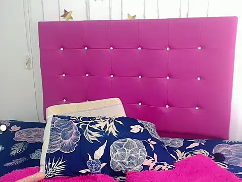 sara_arias00's cam snapshot