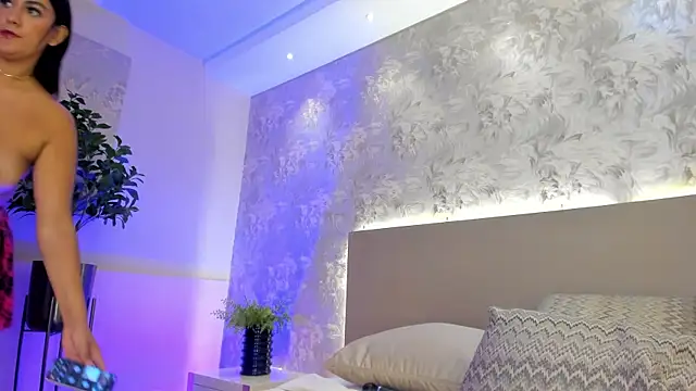 saraycollins's cam snapshot