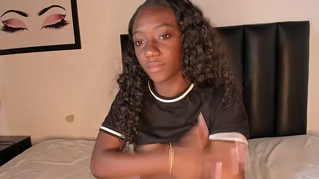 Khenta_Michells's cam snapshot