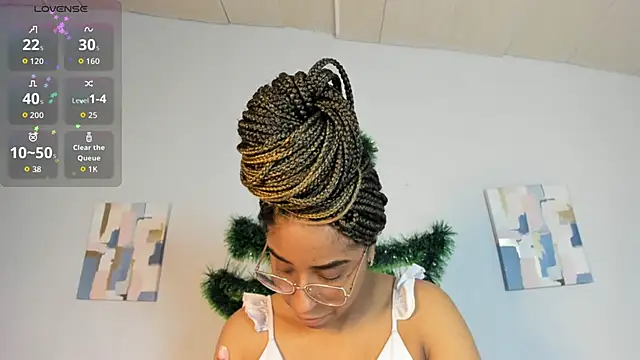 Sophia_Ebony's cam snapshot