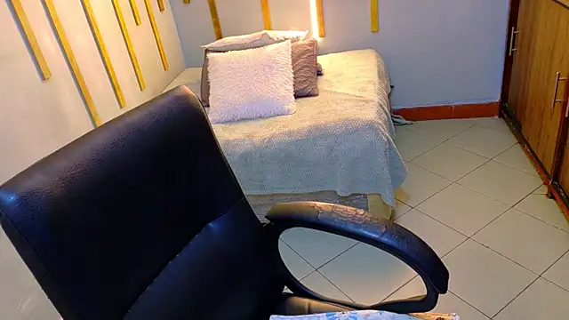 Angel_saez's cam snapshot