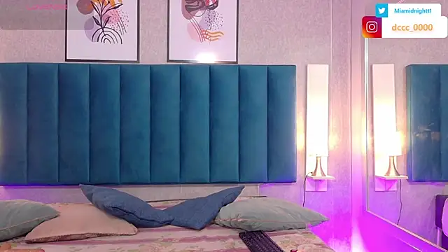 MiaMidnnightt's cam snapshot