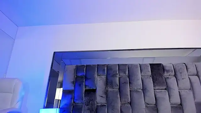 zinnia_mosley's cam snapshot