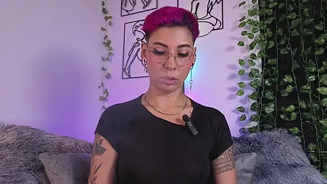 MiaMorgan_'s cam snapshot