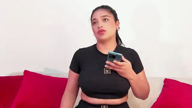 AdeleGray live sex cam