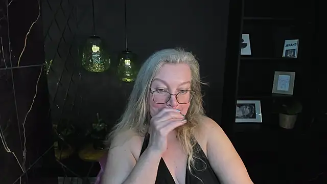 NataliMellow's cam snapshot