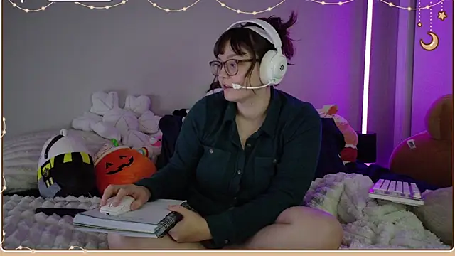 ithuriella's cam snapshot