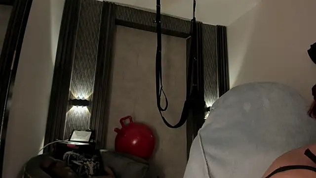 selene_red_ live sex cam