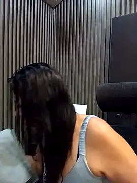 Dulce_emi's cam snapshot