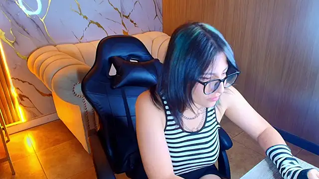 lexiemarie_tf's cam snapshot