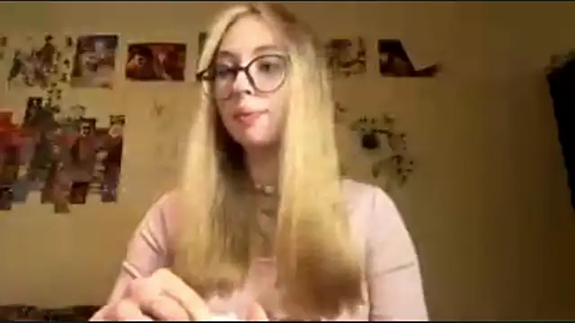 AmandaVyhnal's cam snapshot