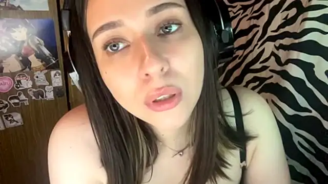 AngeliqueSulima's cam snapshot