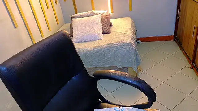 Angel_saez's cam snapshot