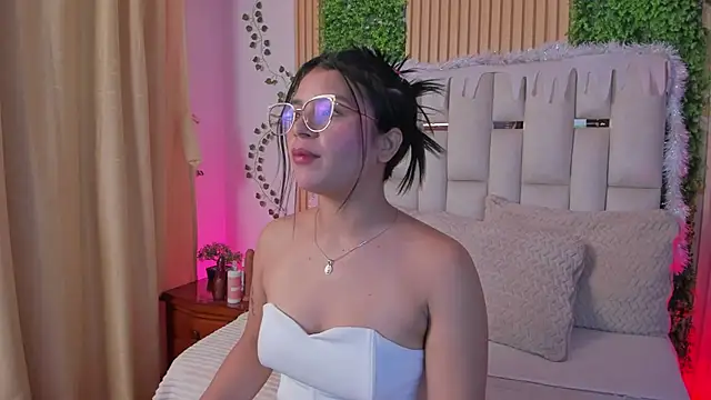 Jade_Nmm's cam snapshot