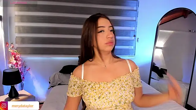 MERIDA_TAYLOR's cam snapshot