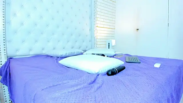 kylie_wilsson's cam snapshot