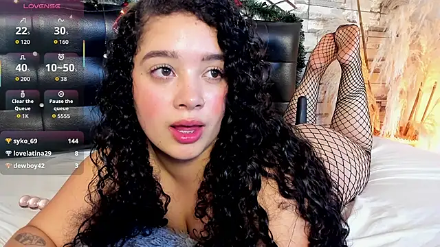 Julieta_333's cam snapshot