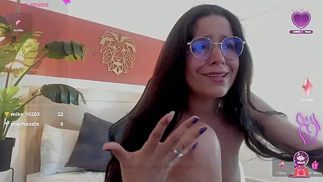 lucy_blue28's cam snapshot