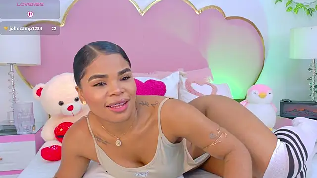 NahiaraReina's cam snapshot