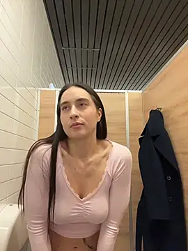 Holly_Play's cam snapshot