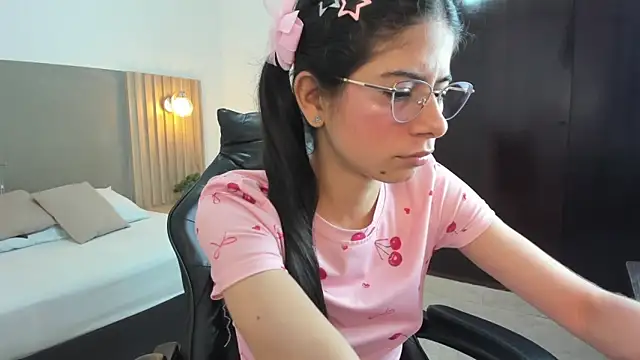 carlina_15's cam snapshot