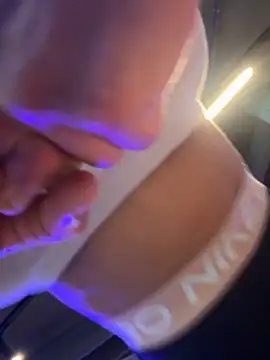 F3ckd0lllucy's cam snapshot