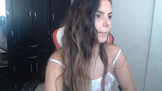 rosella_69's cam snapshot