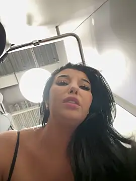 Tisha_Busty's cam snapshot