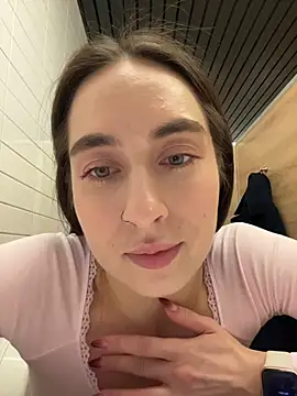 Holly_Play live sex cam