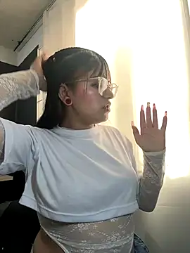 angie_rousse_'s cam snapshot