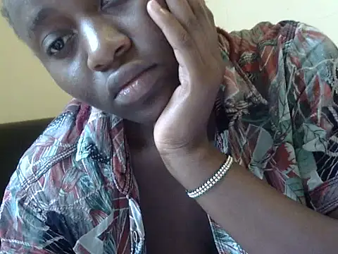 Seeexxxy-bree's cam snapshot