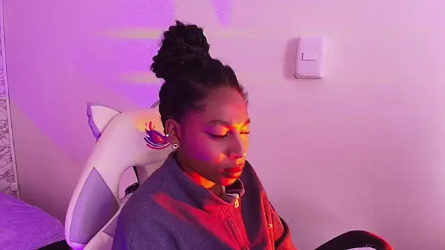 Queen_perla_'s cam snapshot