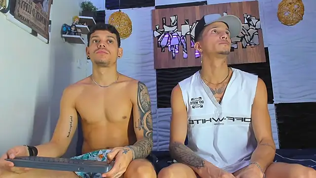 Friendsofeverything_'s cam snapshot