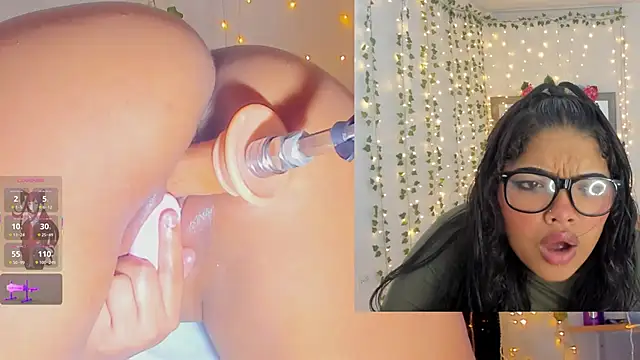 Ashley__Jones__'s cam snapshot