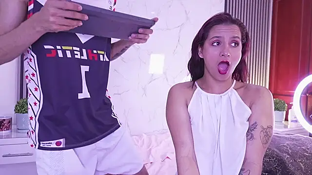 JackAndRosse_'s cam snapshot