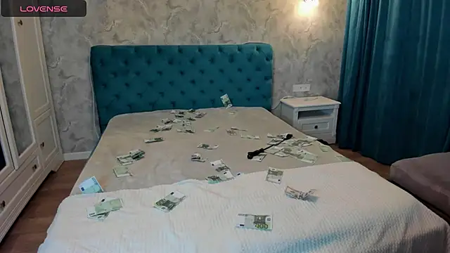 Tina_Shines's cam snapshot