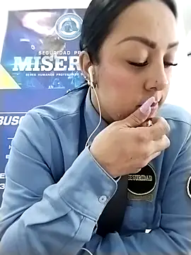 CRISTAL__11's cam snapshot