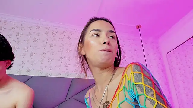 meganandtylerr19's cam snapshot